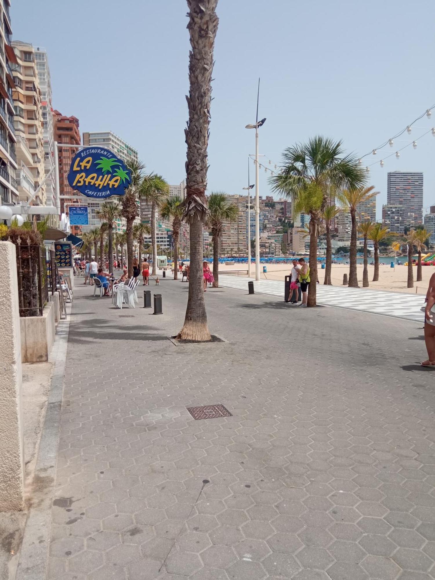 Luminoso Apartamento En Primera Linea De Playa Benidorm Exterior foto